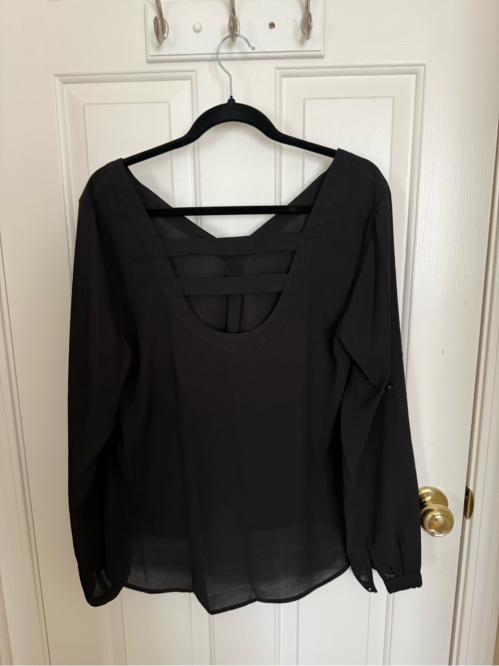 41 Hawthorn Black Long-Sleeve Blouse with Strappy Scoop Back